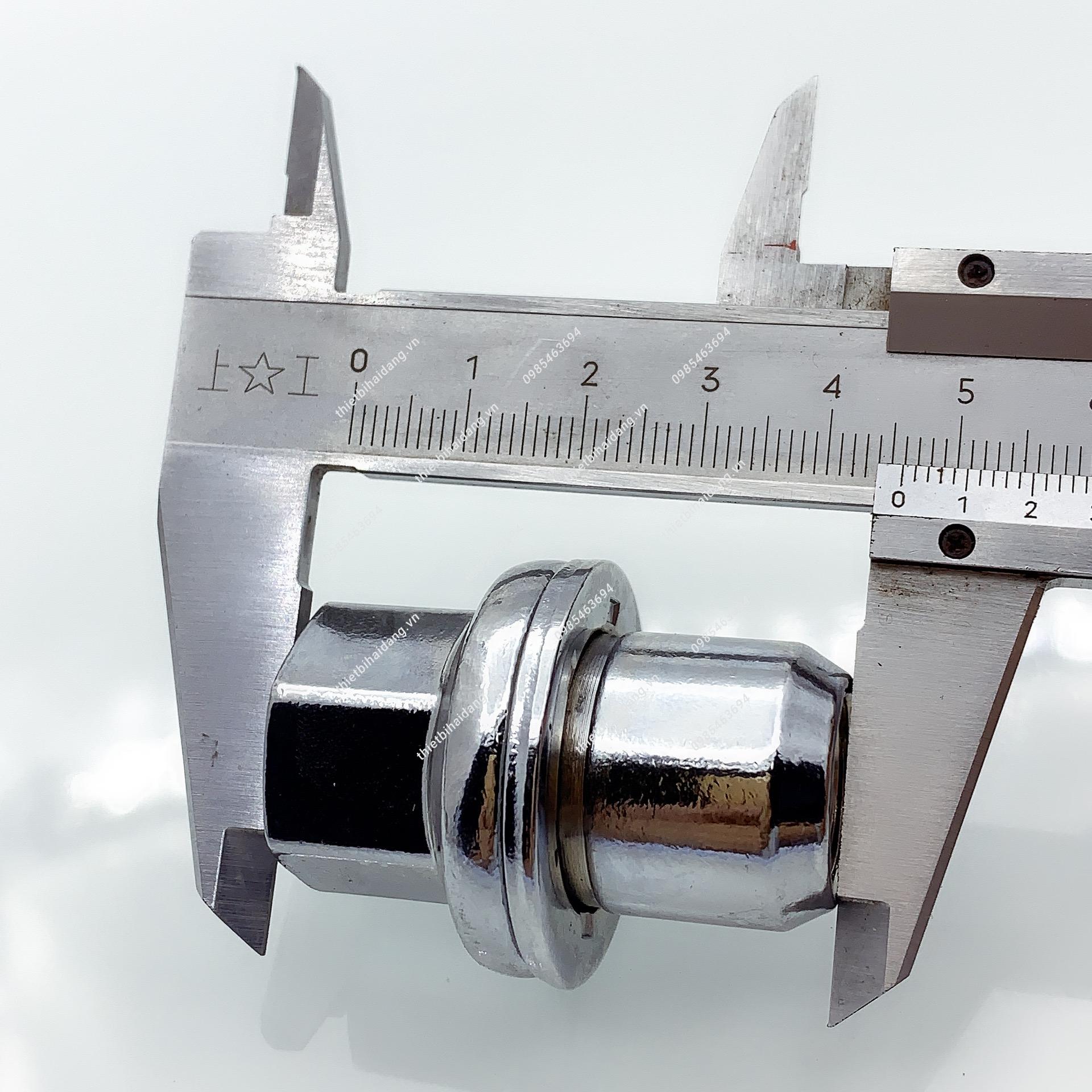 Ốc lốp Range Rover đúc nguyên khối (4)