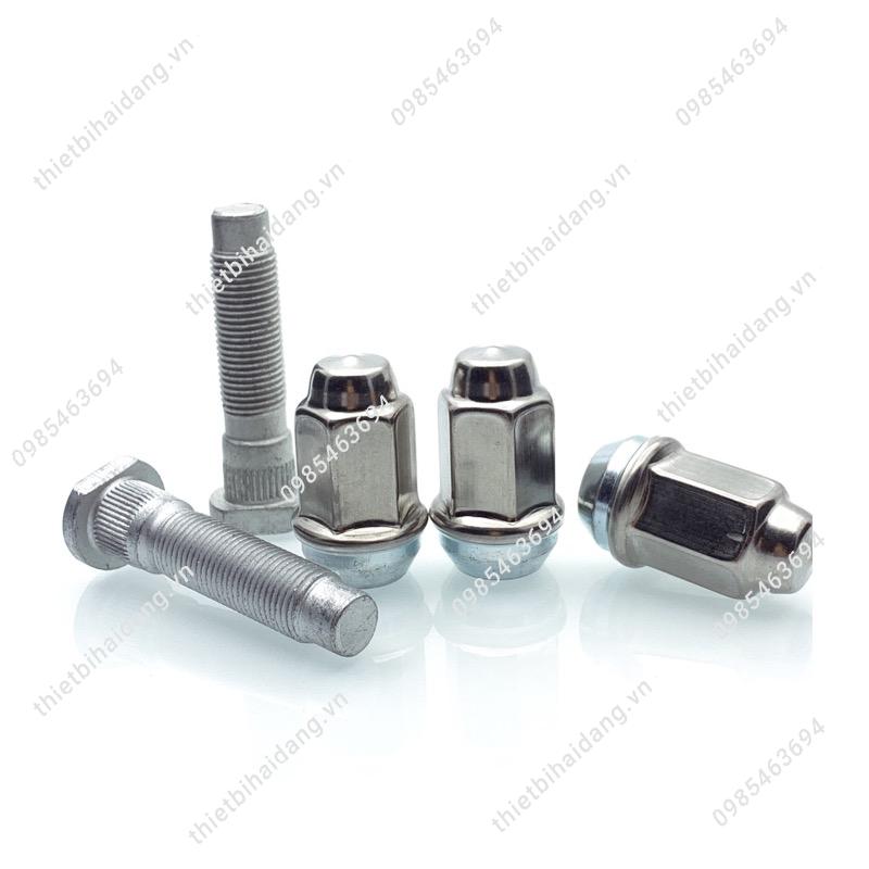 Ốc lốp xe Ford Explorer (2)