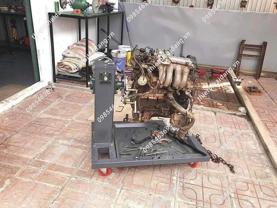 gia quay dong co (1)