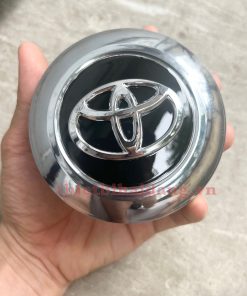 Logo mâm xe Toyota Land Cruiser, đường kính 93mm