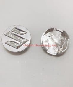 Logo chụp mâm lazang bánh xe ô tô Suzuki, đường kính 54mm