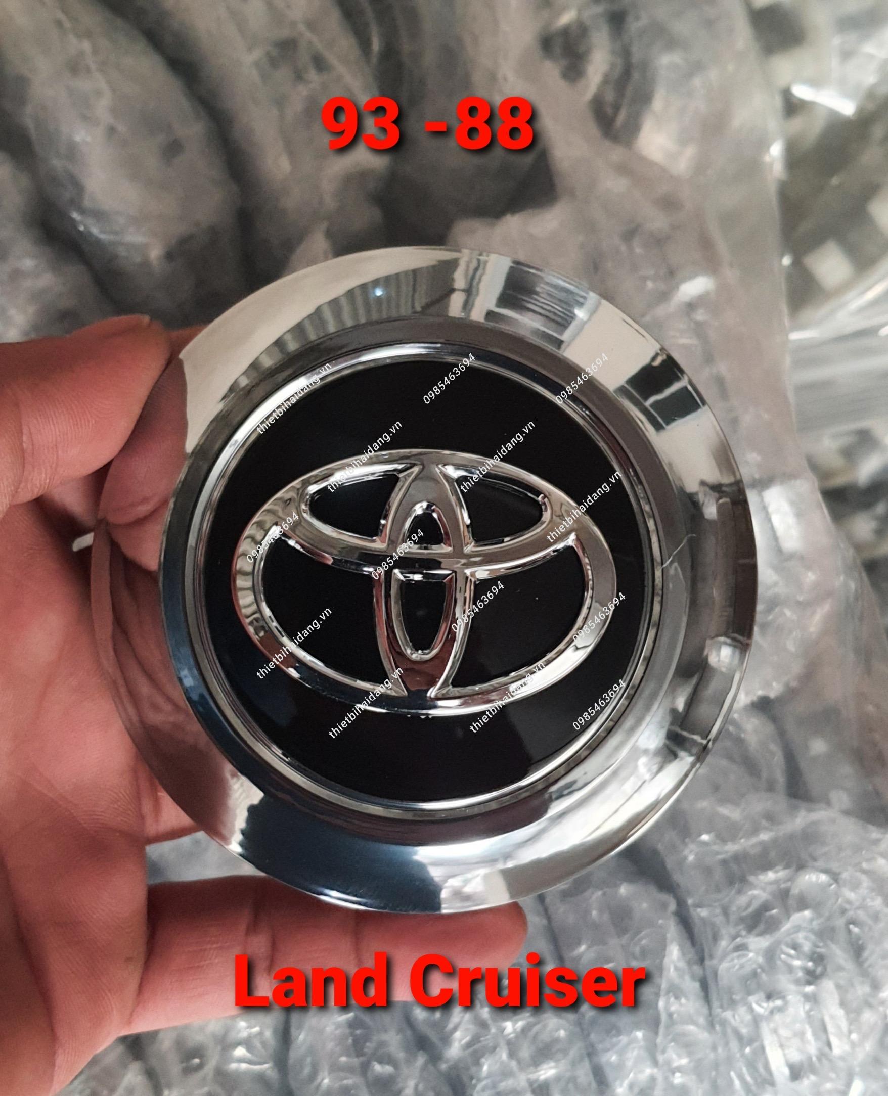 logo-mam-xe-toyota-land-cruiser-93-mm (2)