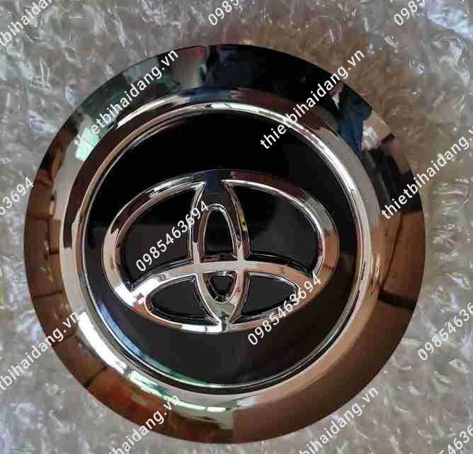 logo-mam-xe-toyota-land-cruiser-93-mm (3)