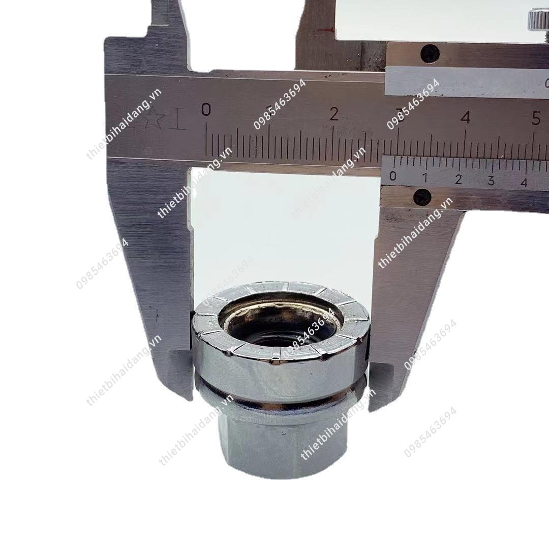 oc-banh-xe-ford-transit (11)