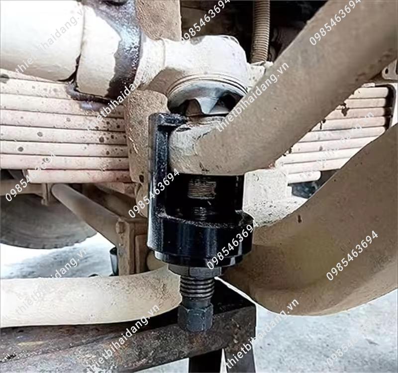 vam-rotuyn-xe-tai (7)